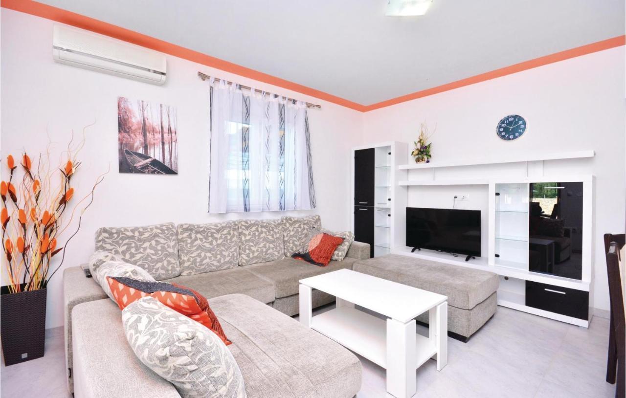 3 Bedroom Nice Home In Solin Split Luaran gambar