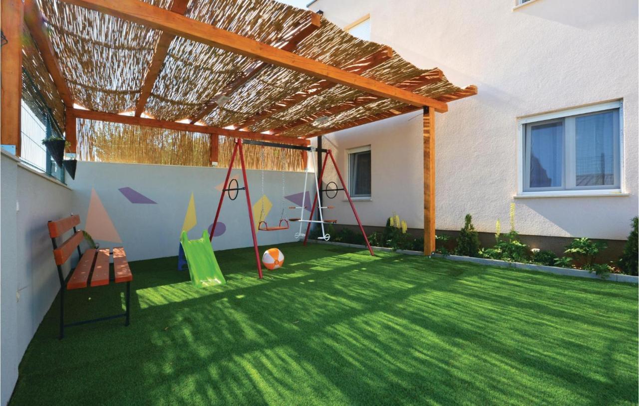 3 Bedroom Nice Home In Solin Split Luaran gambar
